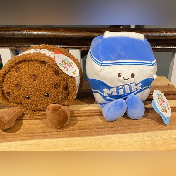 Gigglescape Milk and Cookie Plush doll set - Picture 1 of 3